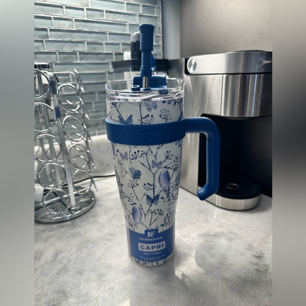 HydraFlow Capri Blue Floral 40oz Triple Wall Vacuum Insulated Tumbler